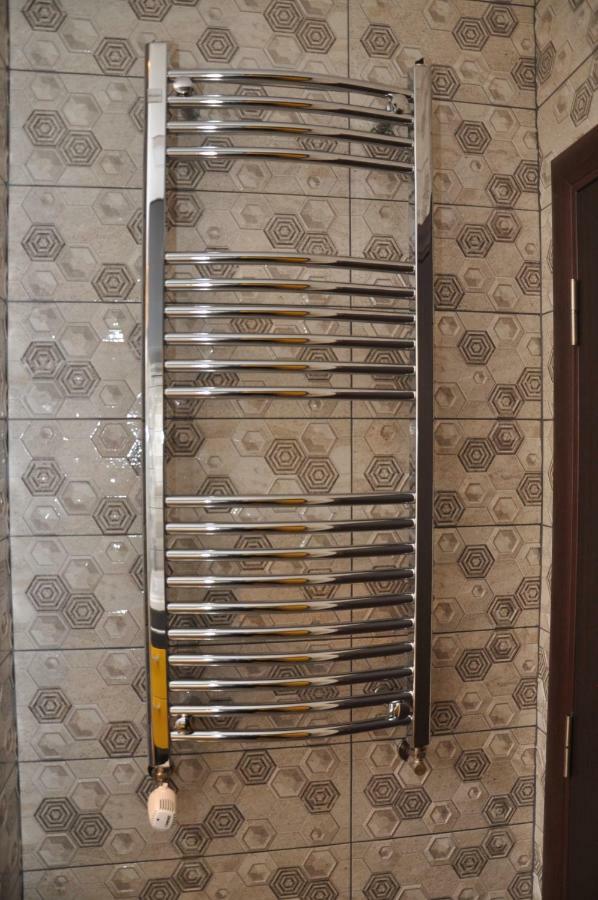 Lux Apartman Čačak Buitenkant foto